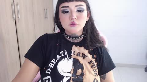 Morgan Moon online show from 12-26-24, 06:19