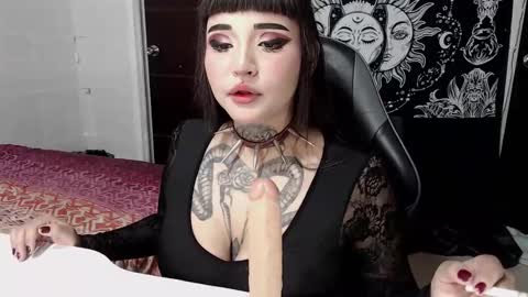 Morgan Moon online show from 11-10-25, 04:28