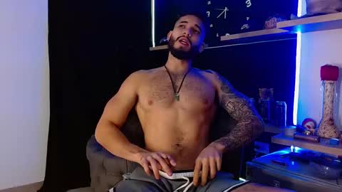 Snapshot of morgann_jones chatting on 03-07-25, 11:40 morgan online show from 03-07-25, 11:40