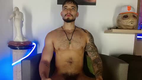 Snapshot of morgann_jones chatting on 09-23-25, 02:31 morgan online show from 09-23-25, 02:31