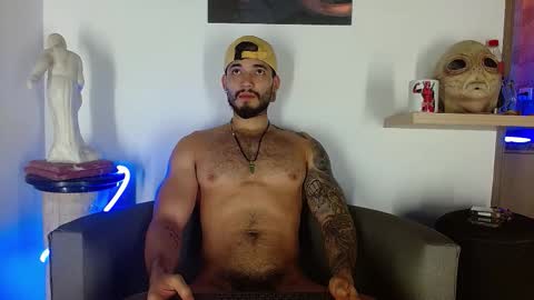 Snapshot of morgann_jones chatting on 10-04-25, 07:56 morgan online show from 10-04-25, 07:56