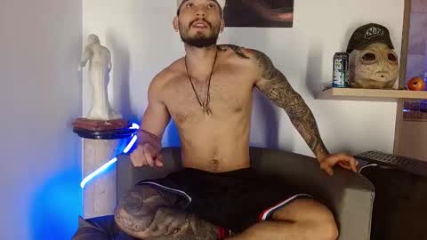 Snapshot of morgann_jones chatting on 10-06-25, 12:08 morgan online show from 10-06-25, 12:08