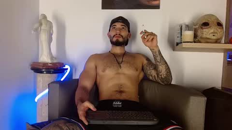 Snapshot of morgann_jones chatting on 10-06-25, 08:28 morgan online show from 10-06-25, 08:28