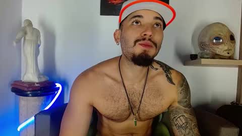 Snapshot of morgann_jones chatting on 10-21-25, 02:12 morgan online show from 10-21-25, 02:12