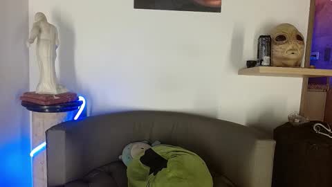 Snapshot of morgann_jones chatting on 10-25-25, 10:26 morgan online show from 10-25-25, 10:26