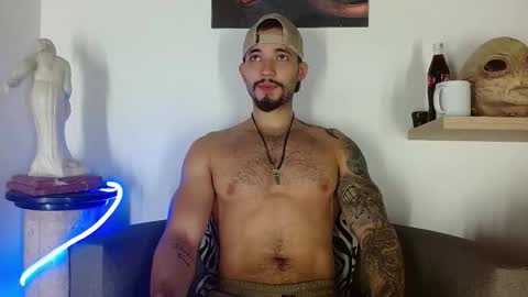 Snapshot of morgann_jones chatting on 11-16-25, 10:04 morgan online show from 11-16-25, 10:04