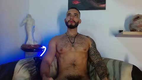 Snapshot of morgann_jones chatting on 12-20-25, 04:25 morgan online show from 12-20-25, 04:25