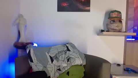 Snapshot of morgann_jones chatting on 01-12-26, 10:37 morgan online show from 01-12-26, 10:37