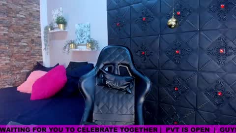 Morocha  online show from 12-23-24, 02:35