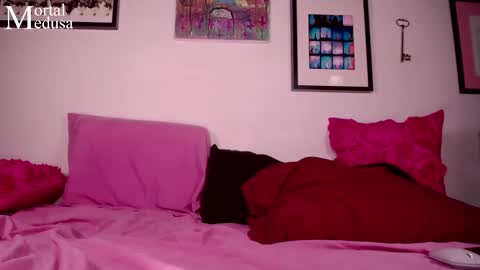 Snapshot of mortalmedusa chatting on 02-15-25, 03:20 Medusa the Snake Goddess online show from 02-15-25, 03:20