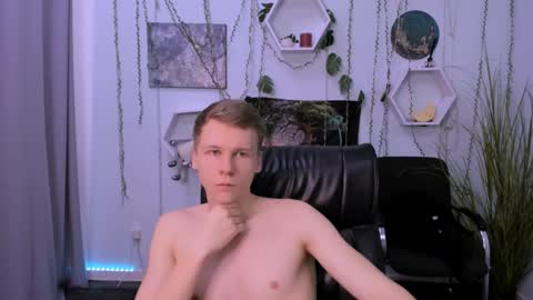 Snapshot of mory_arti chatting on 12-17-24, 04:23 Welcome here online show from 12-17-24, 04:23