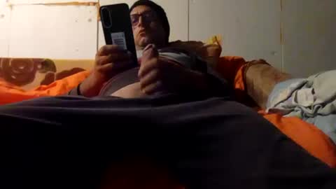 Snapshot of mospeleu chatting on 07-17-26, 02:51 Nomadu online show from 07-17-26, 02:51