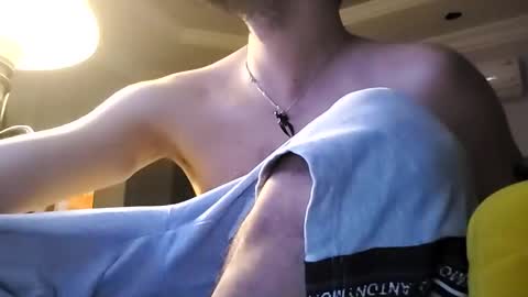 Snapshot of moss127 chatting on 12-07-24, 11:34 twennysevv27 online show from 12-07-24, 11:34