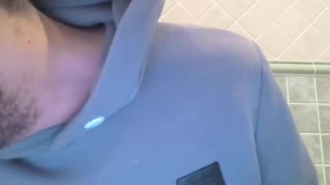 Snapshot of moss127 chatting on 02-13-25, 01:37 twennysevv27 online show from 02-13-25, 01:37