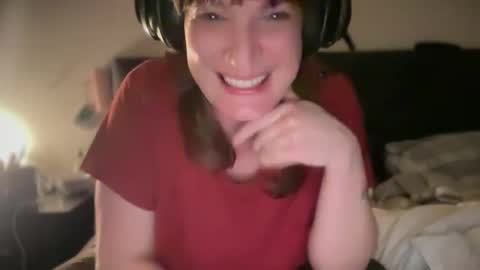 Snapshot of mossy_mommy chatting on 04-22-26, 12:46 Mossy Mommy online show from 04-22-26, 12:46