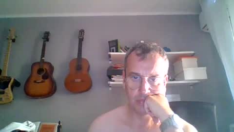 Snapshot of mot_ron79 chatting on 07-09-26, 01:04 mot_ron79 online show from 07-09-26, 01:04
