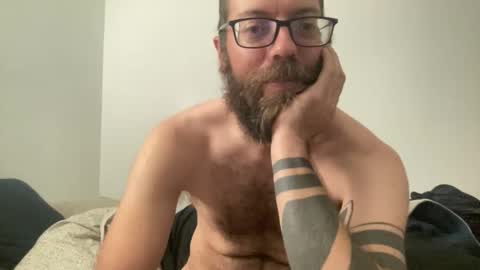 Snapshot of motodub chatting on 05-12-26, 01:03 motodub online show from 05-12-26, 01:03