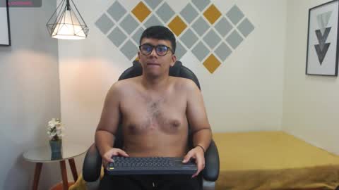 Mou Fly online show from 10-02-25, 11:50