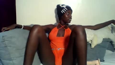 moun_chrie online show from 11-28-25, 04:04