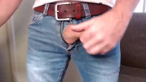 Snapshot of mountainmanny chatting on 12-28-24, 03:48 Manny online show from 12-28-24, 03:48