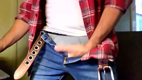 Snapshot of mountainmanny chatting on 10-17-25, 11:24 Manny online show from 10-17-25, 11:24