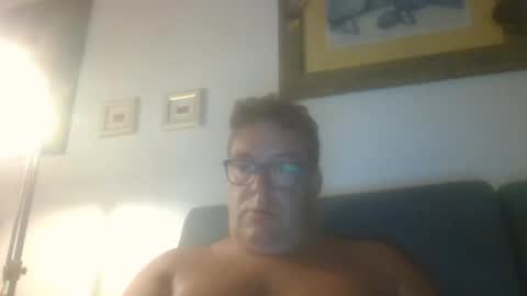 Snapshot of mountjohnxl chatting on 01-26-25, 12:16 ManBoobDaddyBear online show from 01-26-25, 12:16