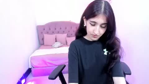 Snapshot of moussy_tay chatting on 07-07-26, 04:04 moussy_tay online show from 07-07-26, 04:04