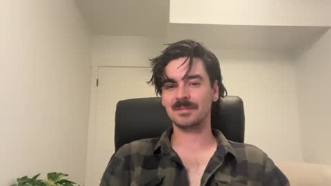 Snapshot of moustachematt chatting on 06-15-26, 03:53 moustachematt online show from 06-15-26, 03:53