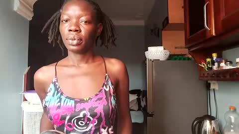 Snapshot of mouthymiss chatting on 03-08-25, 07:49 Mouthymiss online show from 03-08-25, 07:49