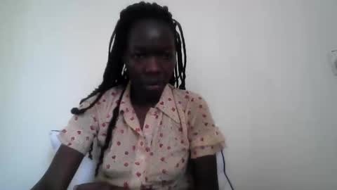 Snapshot of mouthymiss chatting on 10-13-25, 06:46 Mouthymiss online show from 10-13-25, 06:46