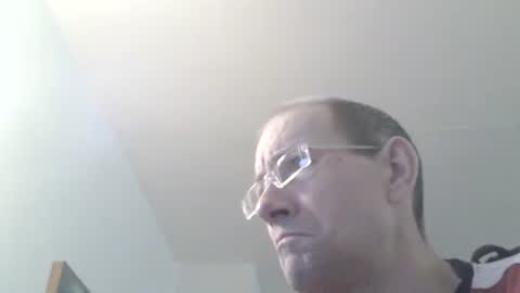 Snapshot of moviem1978 chatting on 01-25-25, 11:13 Frederik online show from 01-25-25, 11:13