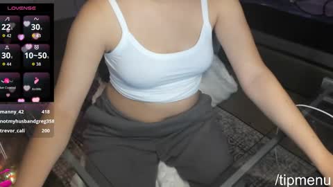 moxieXfoxie online show from 04-30-26, 09:52