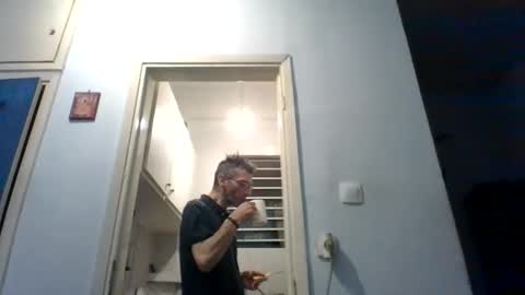 mppempis81 online show from 06-04-26, 10:49
