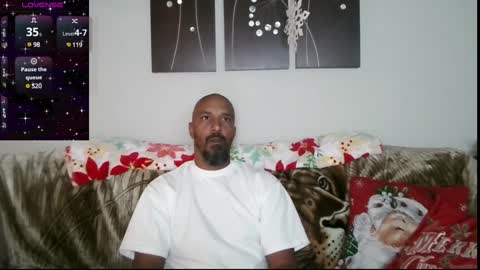 Snapshot of mr___good chatting on 12-09-24, 03:50 Mr. Good and Ms. Plenty online show from 12-09-24, 03:50