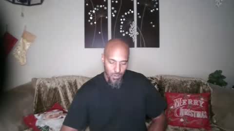 Snapshot of mr___good chatting on 12-15-24, 04:40 Mr. Good and Ms. Plenty online show from 12-15-24, 04:40