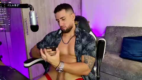 Snapshot of mr_david_cox chatting on 02-15-25, 03:31 David online show from 02-15-25, 03:31