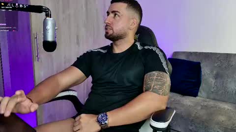 Snapshot of mr_david_cox chatting on 02-23-25, 01:53 David online show from 02-23-25, 01:53