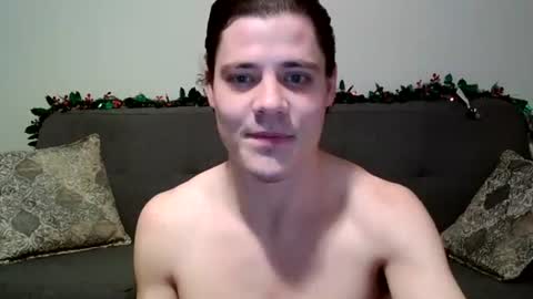 Snapshot of mr_deep1 chatting on 12-21-25, 10:06 James online show from 12-21-25, 10:06