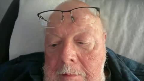 Jess online show from 04-22-26, 07:48