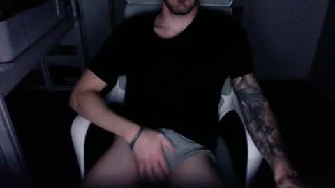 mr_gi89 online show from 04-10-26, 08:24