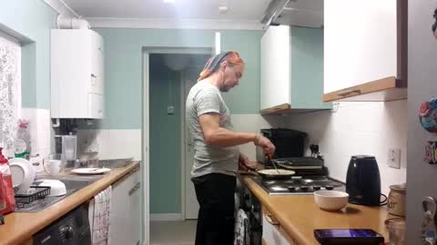 mr_i_ online show from 10-19-25, 08:31