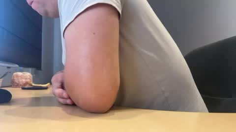 Snapshot of mr_lickerman24 chatting on 07-10-26, 06:39 Gman online show from 07-10-26, 06:39