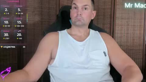 Snapshot of mr_mac69 chatting on 06-02-26, 09:50 Cam online show from 06-02-26, 09:50