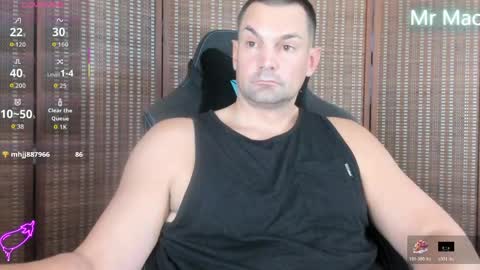 Snapshot of mr_mac69 chatting on 06-03-26, 08:03 Cam online show from 06-03-26, 08:03
