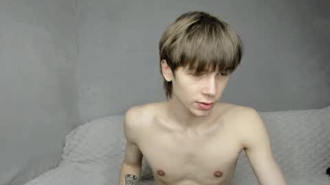 Snapshot of mr_makentoshi chatting on 03-30-26, 03:02 Makentoshi online show from 03-30-26, 03:02