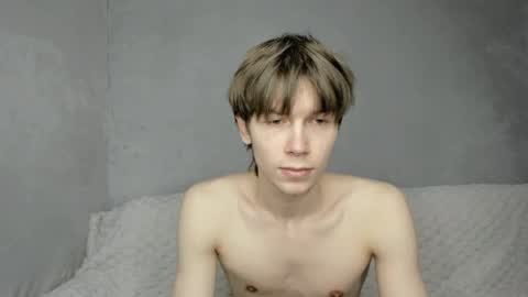 Snapshot of mr_makentoshi chatting on 04-02-26, 04:37 Makentoshi online show from 04-02-26, 04:37