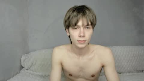 Snapshot of mr_makentoshi chatting on 04-08-26, 06:46 Makentoshi online show from 04-08-26, 06:46