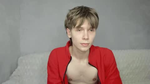 Snapshot of mr_makentoshi chatting on 05-04-26, 10:06 Makentoshi online show from 05-04-26, 10:06