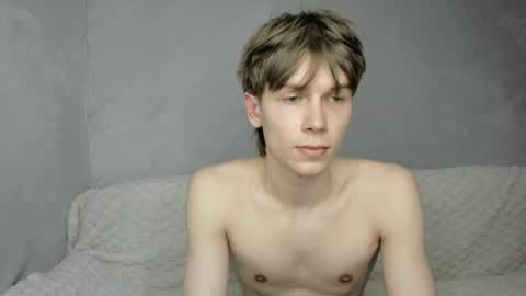 Snapshot of mr_makentoshi chatting on 05-07-26, 08:25 Makentoshi online show from 05-07-26, 08:25