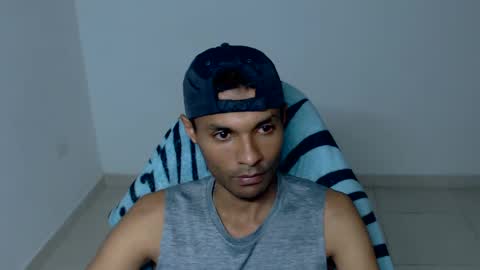 Max online show from 11-09-25, 01:26